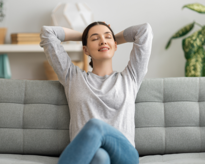 Wie oft sollte man abnehmbare Sofabezüge reinigen?