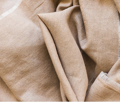 Welches Sofa ist am pflegeleichtesten?<span> Ein Vergleich der besten Materialien</span>