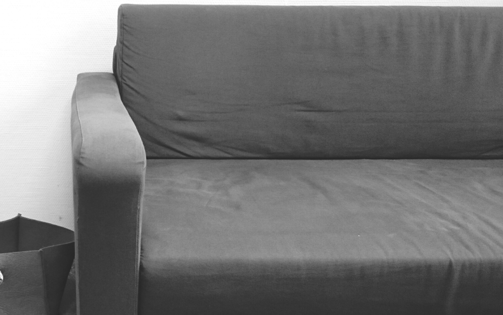 Was kann man gegen ein durchgesessenes Sofa machen?